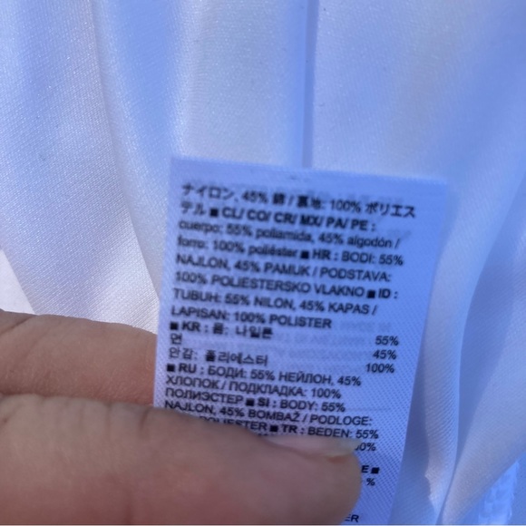 Banana Republic women’s size M, white, lace blouse, w/attached lining, NWT - Picture 13 of 14